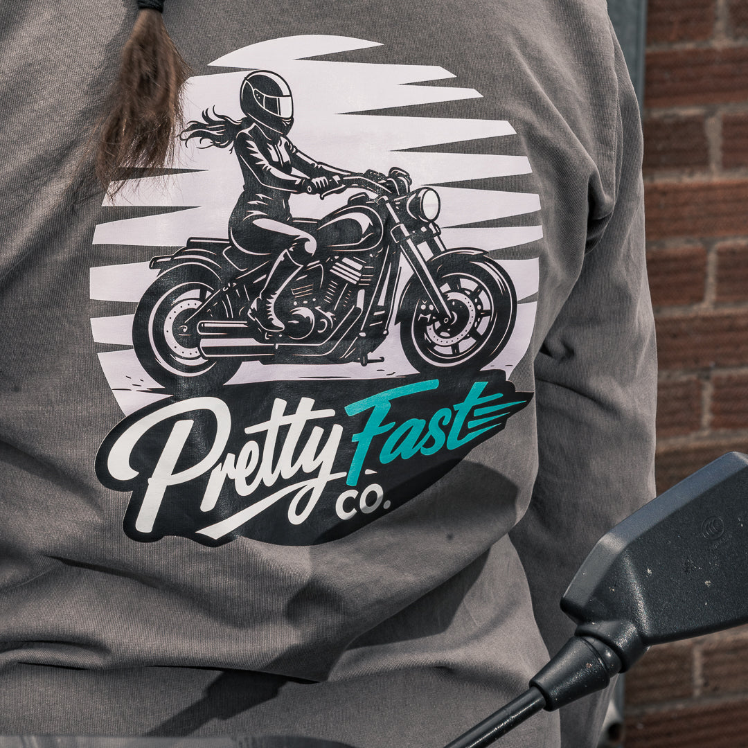 PrettyFastCo Sunset Rider L/S T-shirt In Faded Grey